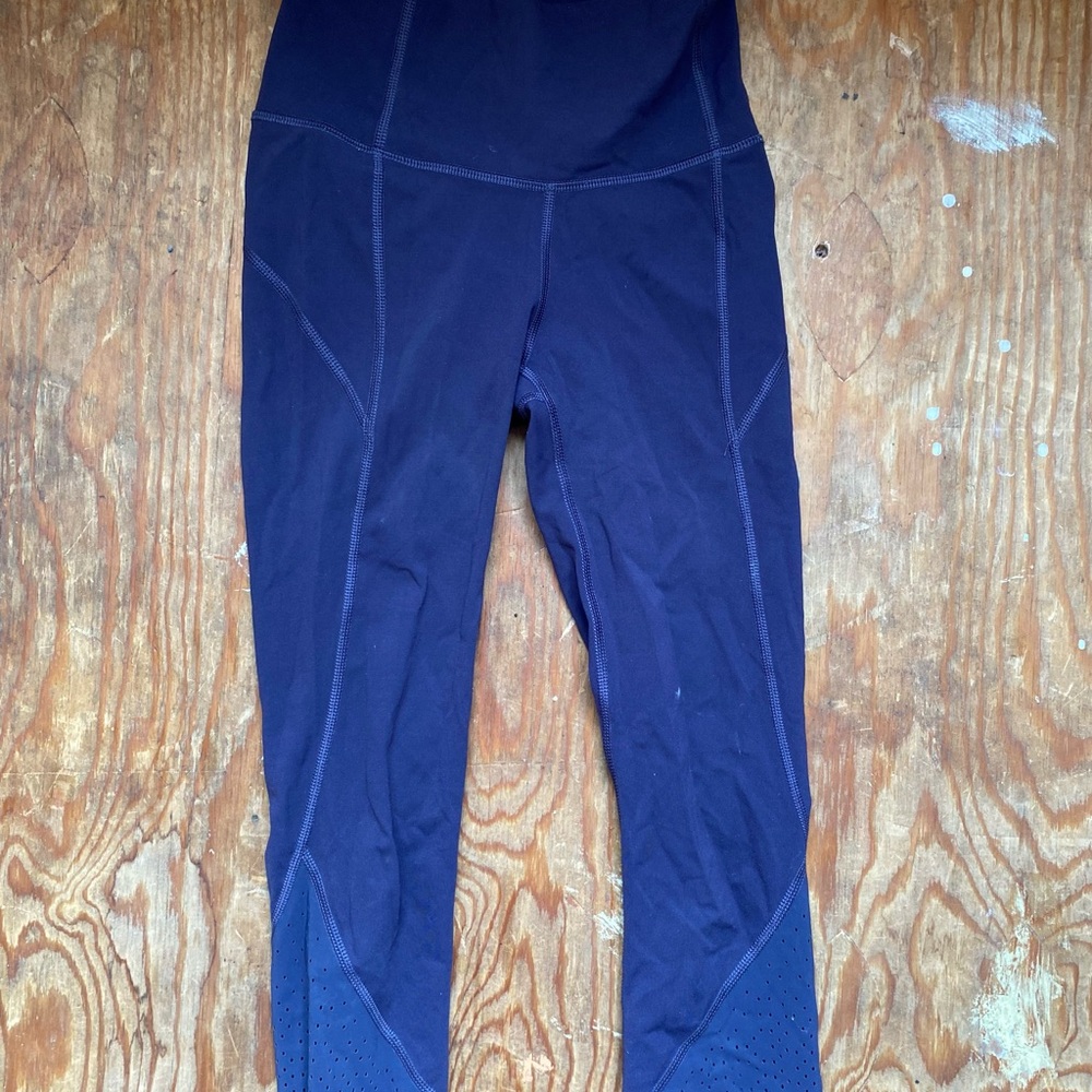Lululemon dark purple run tights crop size 2